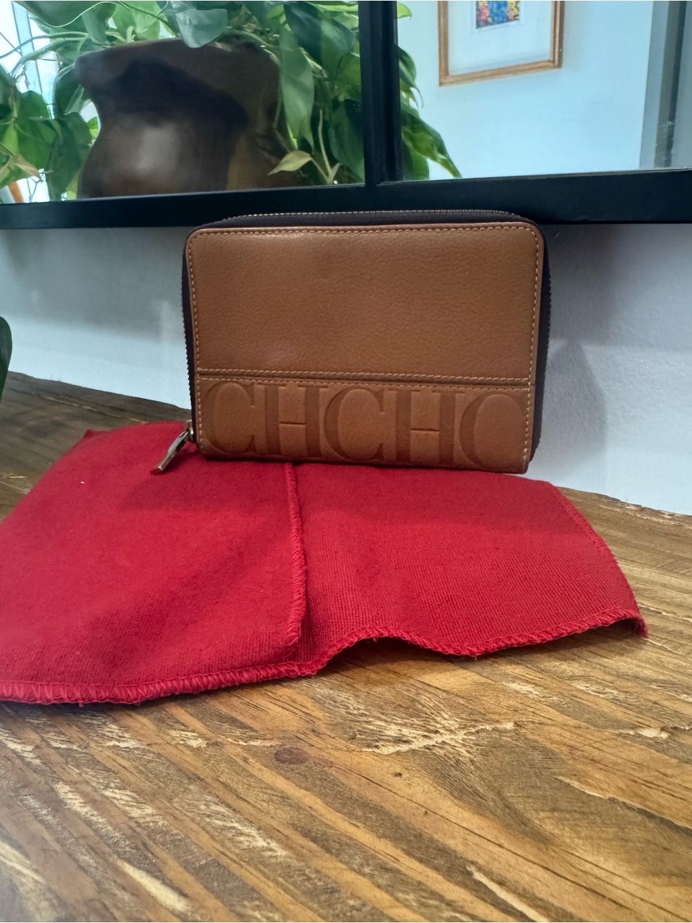 CAROLINA HERRERA/ Factory Zipped Continental Wallet CHCH Logo